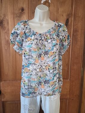Quintessential Floral Tie-Neck‎ Peasant Blouse - Gray Multi